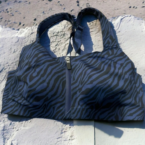 Victoria secret incredible knockout  sports bra 34D - Picture 1 of 4